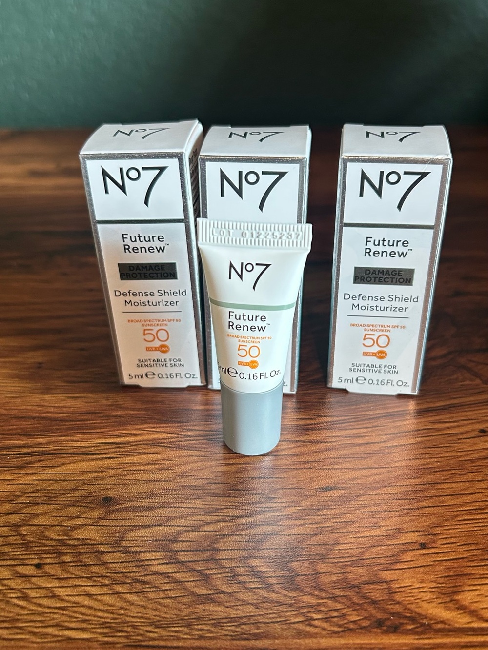 NWT Future Renew Defense Shield Moisturizer SPF 50